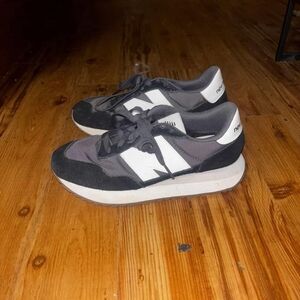 New Balance Black and White Women's Sneakers